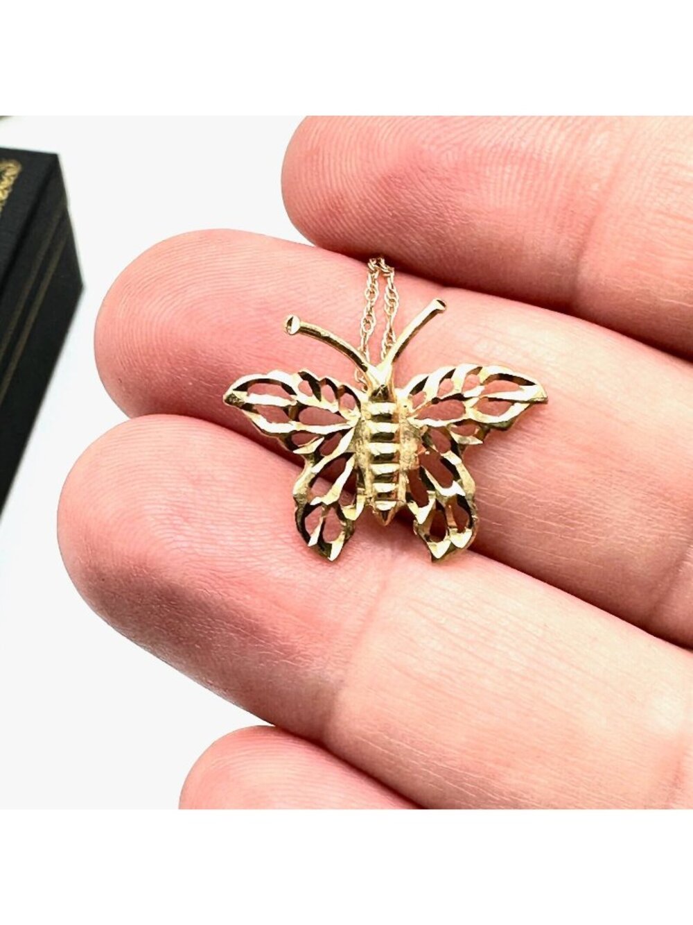 14K Yellow Gold Necklace Butterfly Pendant 18 Inch Rope Chain 1.8 Grams